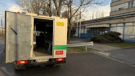 Ощадбанку повернули затримані в Угорщині інкасаторські автомобілі - 285x160