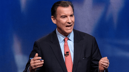 US Senator Tom Suozzi supports Ukraine and calls Putin a dictator - 285x160