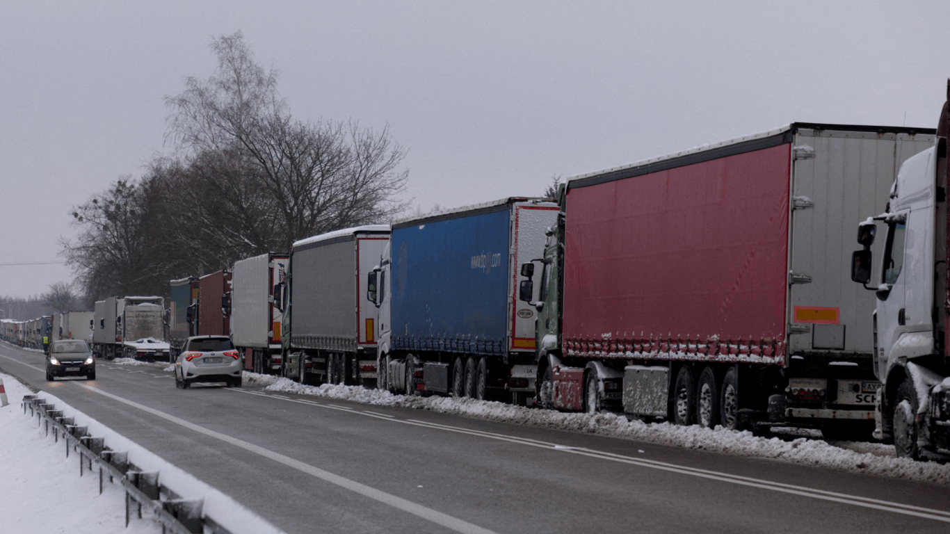 Польські фермери знову заблокують кордон з Україною — подробиці