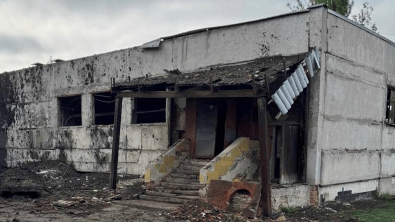 В Харькове россияне нанесли удары по психиатрической больнице — пострадала женщина