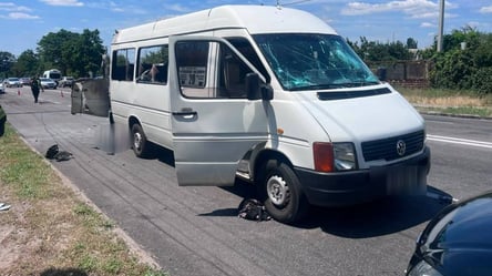 В Запорожье БПЛА попал в маршрутку: есть раненые и погибшие - 304x171
