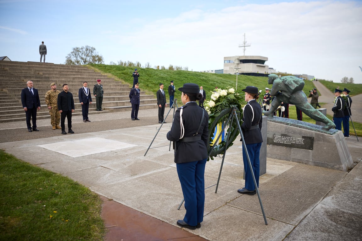Зеленський у Нідерландах вшанував пам'ять загиблих у Другій світовій війні