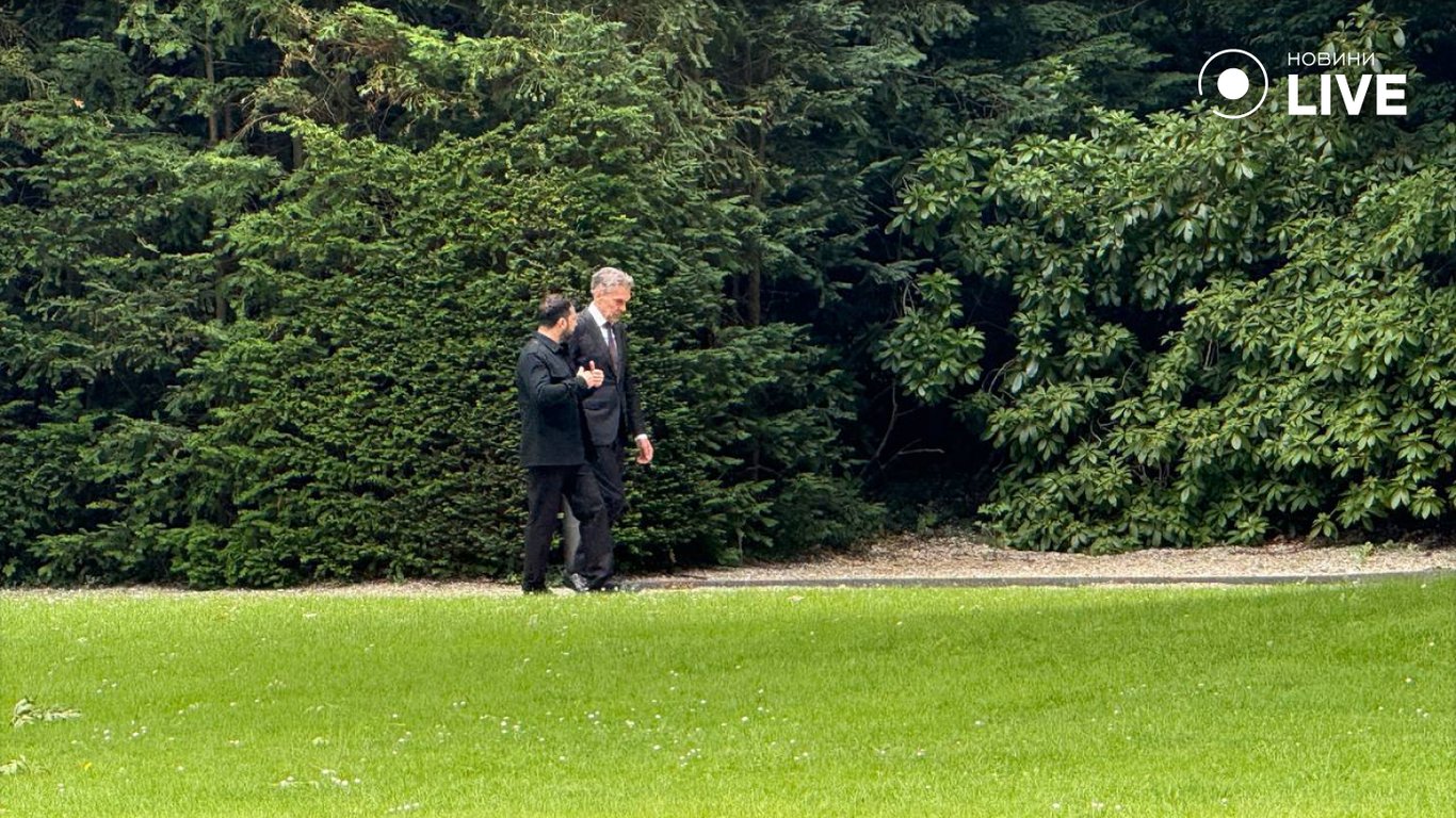 Схооф і Зеленський в Гаазі