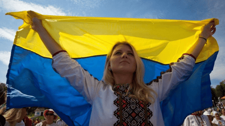 День Державного Прапора України — що знають про нього у Львові - 285x160