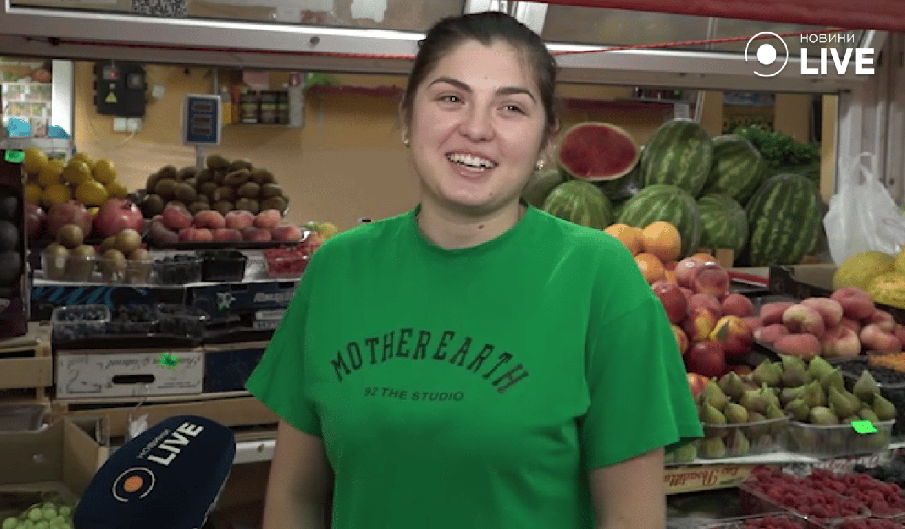 Про фрукти та ягоди