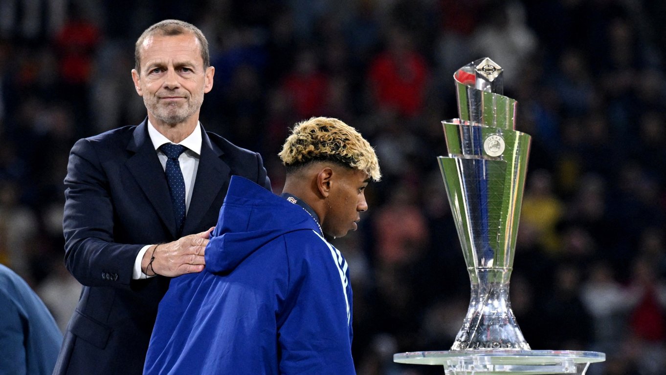 Александер Чеферин