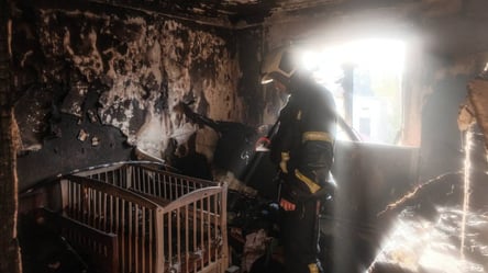 Пожежник гасив свій дім після атаки РФ у Києві — як допоможе ДСНС - 285x160