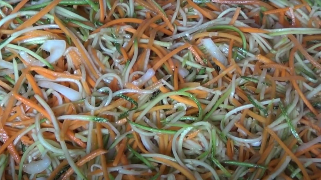 салат из кабачков и моркови 