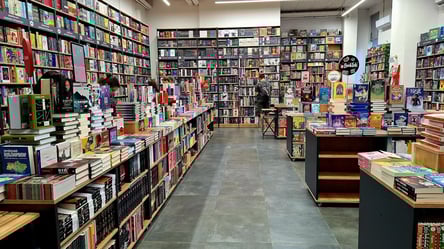 Від Павлюка до Матіос — скільки заробили топові українські автори - 285x160