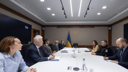 Буданов обговорив із Президентом ЄСПЛ відповідальність РФ за злочини - 290x160