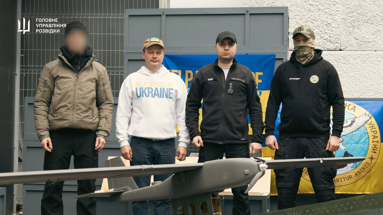 ГУР отримало дрон і Хамві від благодійників зі США: фото допомоги