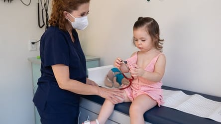 В "Охматдиті" Львова зафіксована рекордна кількість хворих на COVІD-19 дітей: в якому вони стані - 285x160