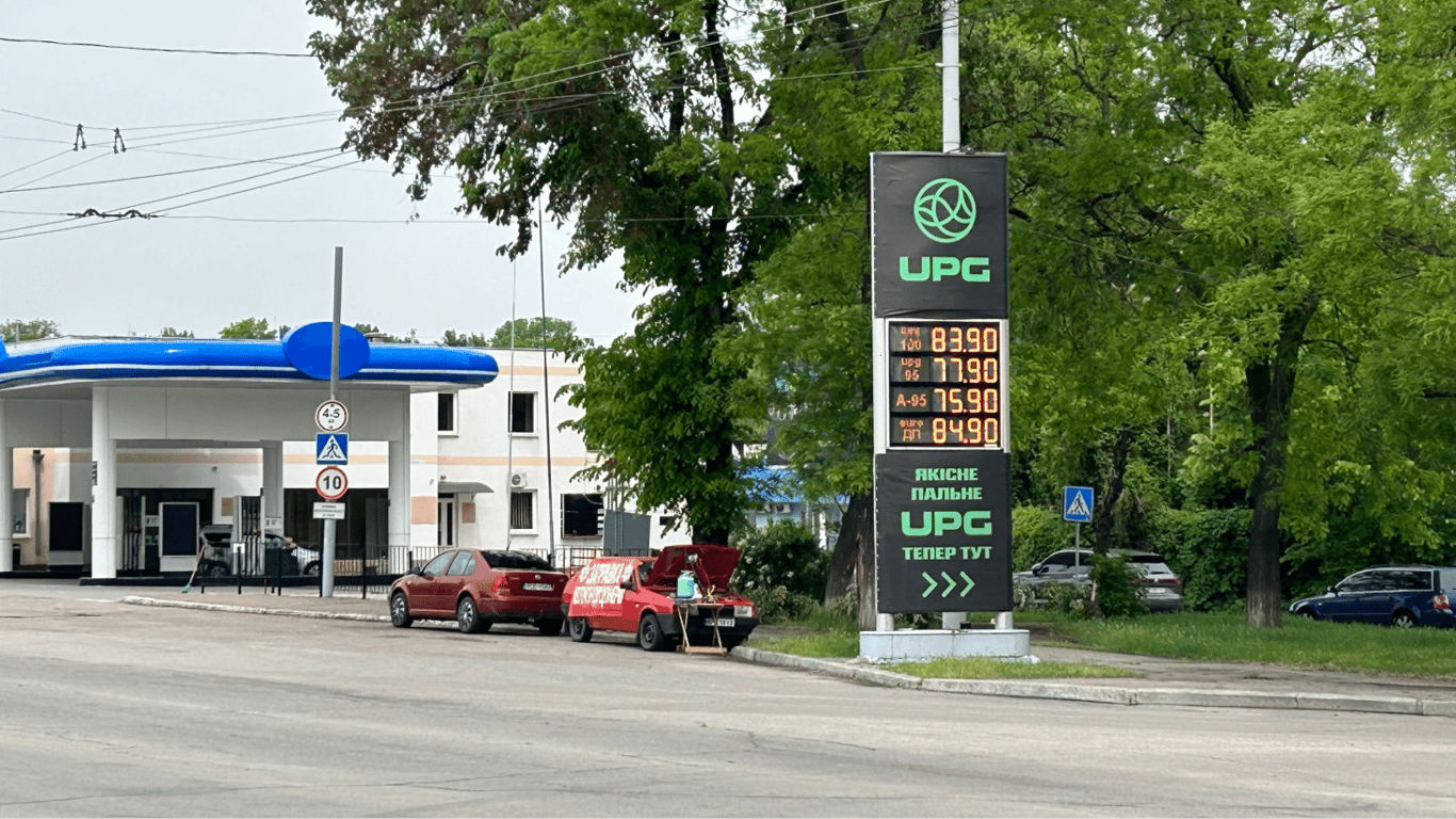 Подорожчало усе пальне: ціни на АЗС Запоріжжя сьогодні