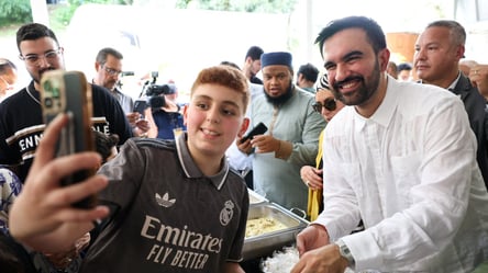 Мэр Нью-Йорка шутил над Тоттенхэмом и спас испанский клуб - 285x160