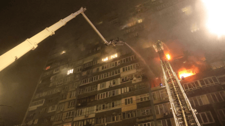 Удар по Киеву на Печерске: высотка уже полгода в аварийном состоянии - 304x171