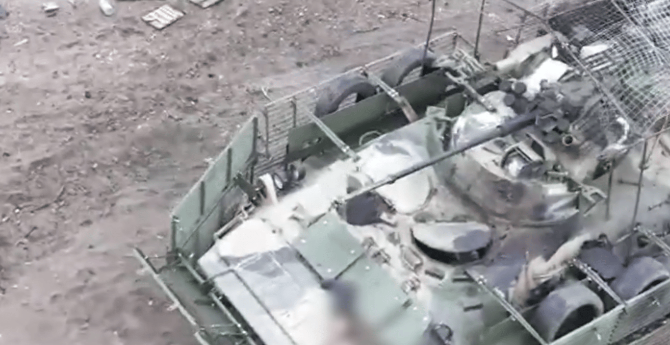 Призраки с мотором — Генштаб показал эффектную работу дронов ВСУ по оккупантам