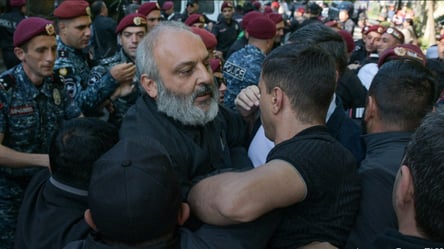 В Армении начались протесты против правительства Пашиняна - 285x160