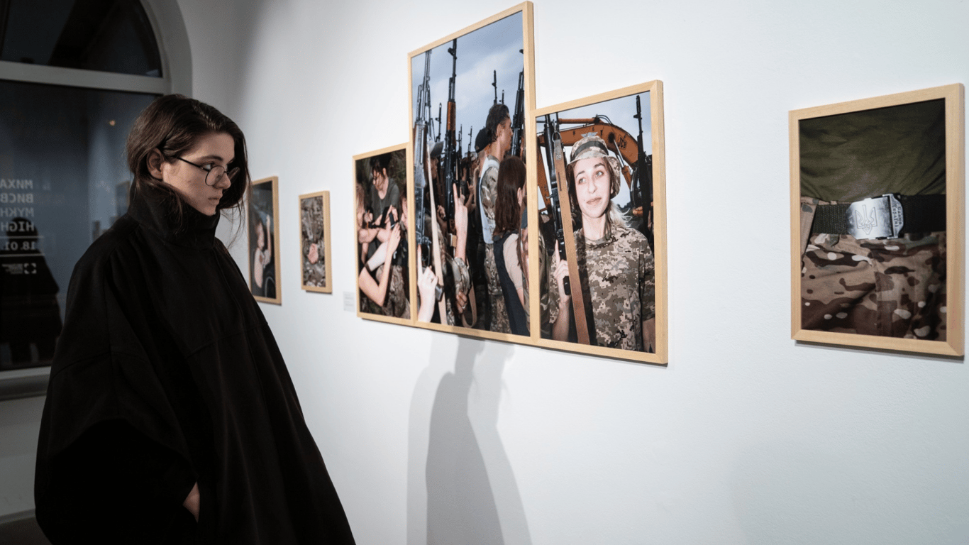 В Киеве презентовали выставку ужгородского фотографа о последствиях войны