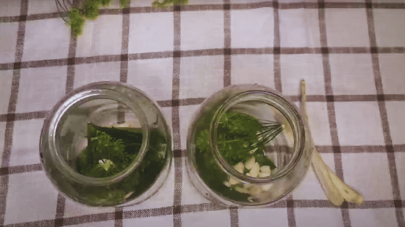 рецепт малосольних огірків за добу