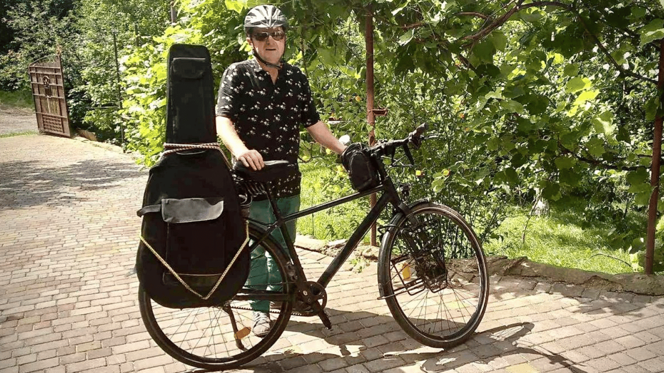 Житель Ровно осуществил велотур, чтобы собрать деньги для ВСУ