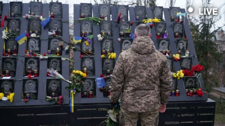 В Киеве чтят память погибших Героев Небесной Сотни - 290x166