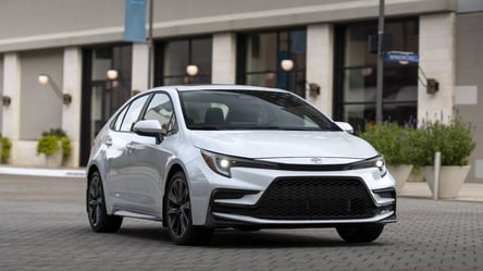 Самый доступный гибридный автомобиль Toyota в 2025 году - 285x160