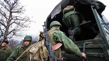 Відправляють без їжі та води: у Луганській ОВА розповіли про незаконну мобілізацію в регіоні - 285x160