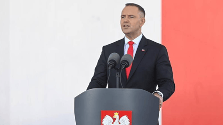 Навроцький хоче заборонити "бандерівський прапор" у Польщі - 285x160