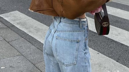 Супердлинные джинсы – хит весны: с чем их носить в 2022 году и выглядеть модно - 285x160
