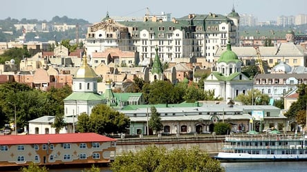 В Киеве может разрушиться уникальный дом XVIIІ века: подробности. Фото - 285x160