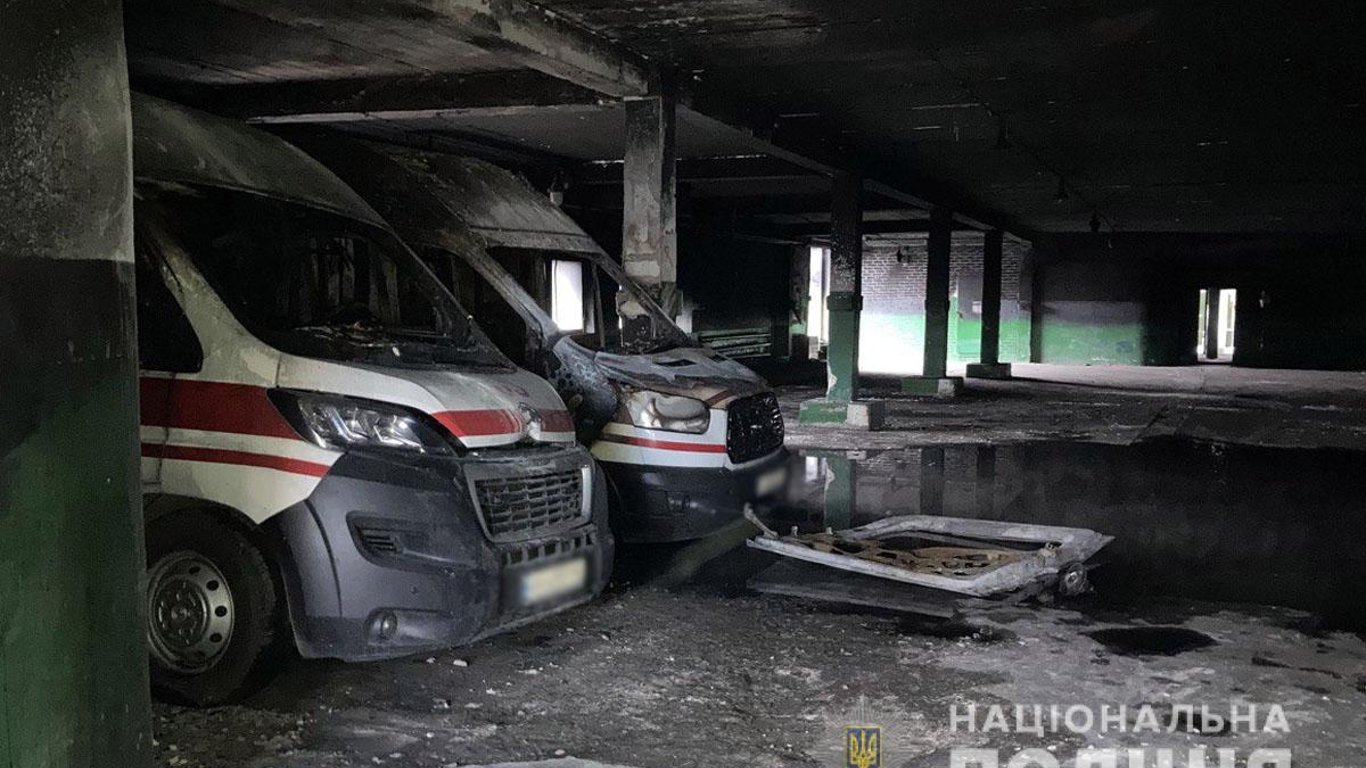 В Краматорске сгорели 10 карет скорой помощи
