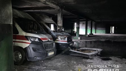 В Краматорске сгорели 10 карет "скорой" помощи. Фото - 285x160
