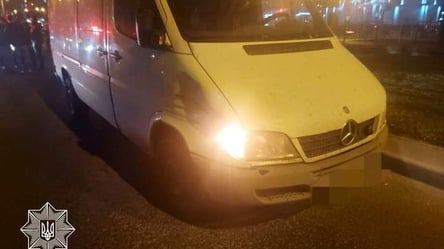 Во Львове водитель микроавтобуса насмерть сбил пешехода. Фото, видео - 285x160