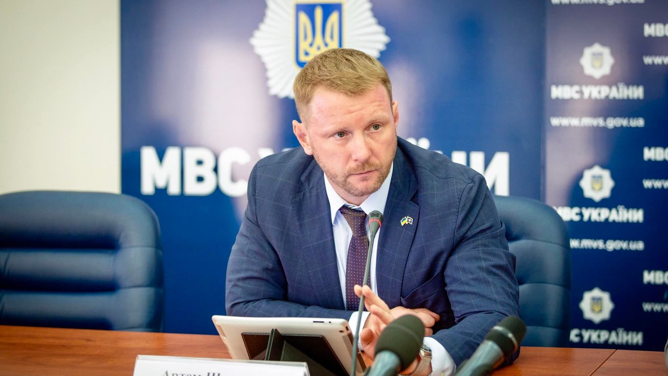 Спикер МВД Украины Артем Шевченко ушел в отставку