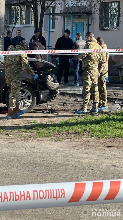 В Дніпрі підірвали авто посадовця