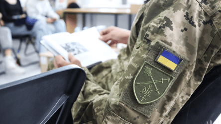 Дискримінація в армії: куди та до кого звертатися за захистом - 290x166