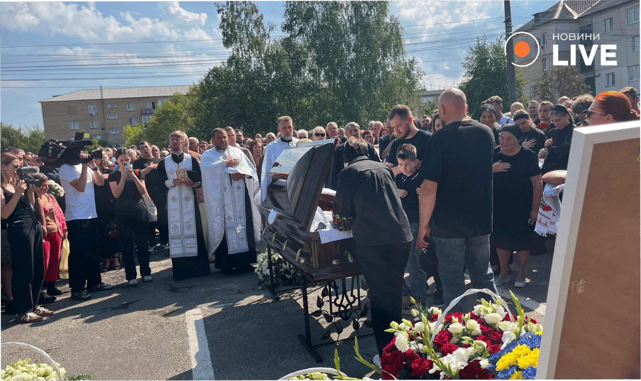 На Київщині прощаються з головою Дмитрівської громади Тарасом Дідичем - фото 4