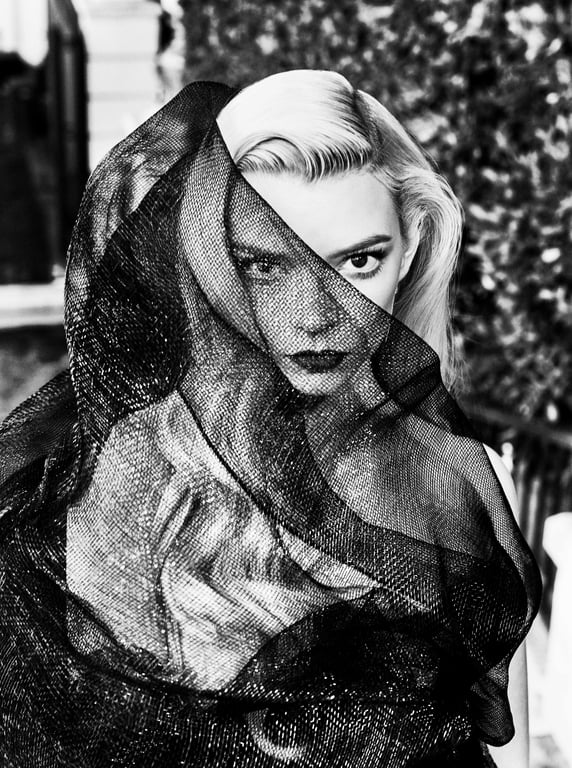 Акторка Аня Тейлор-Джой у сукні