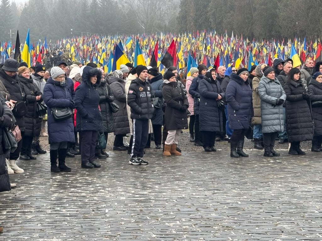У Львові вшанували Героїв скорботною колядою