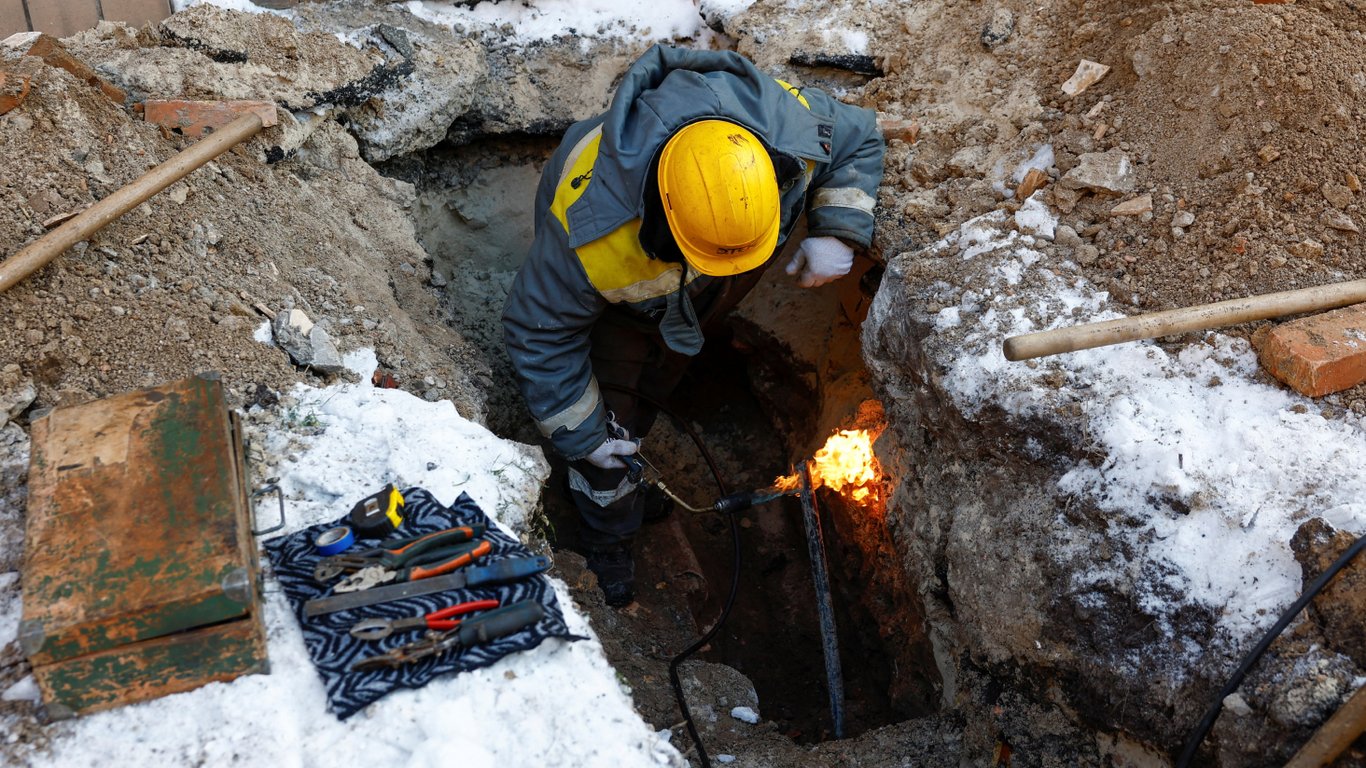 Люди не витримують — у Києві від перевтоми померли слюсарі