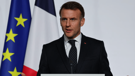 Макрон відправив авіаносець "Шарль де Голль" до Середземного моря - 290x160