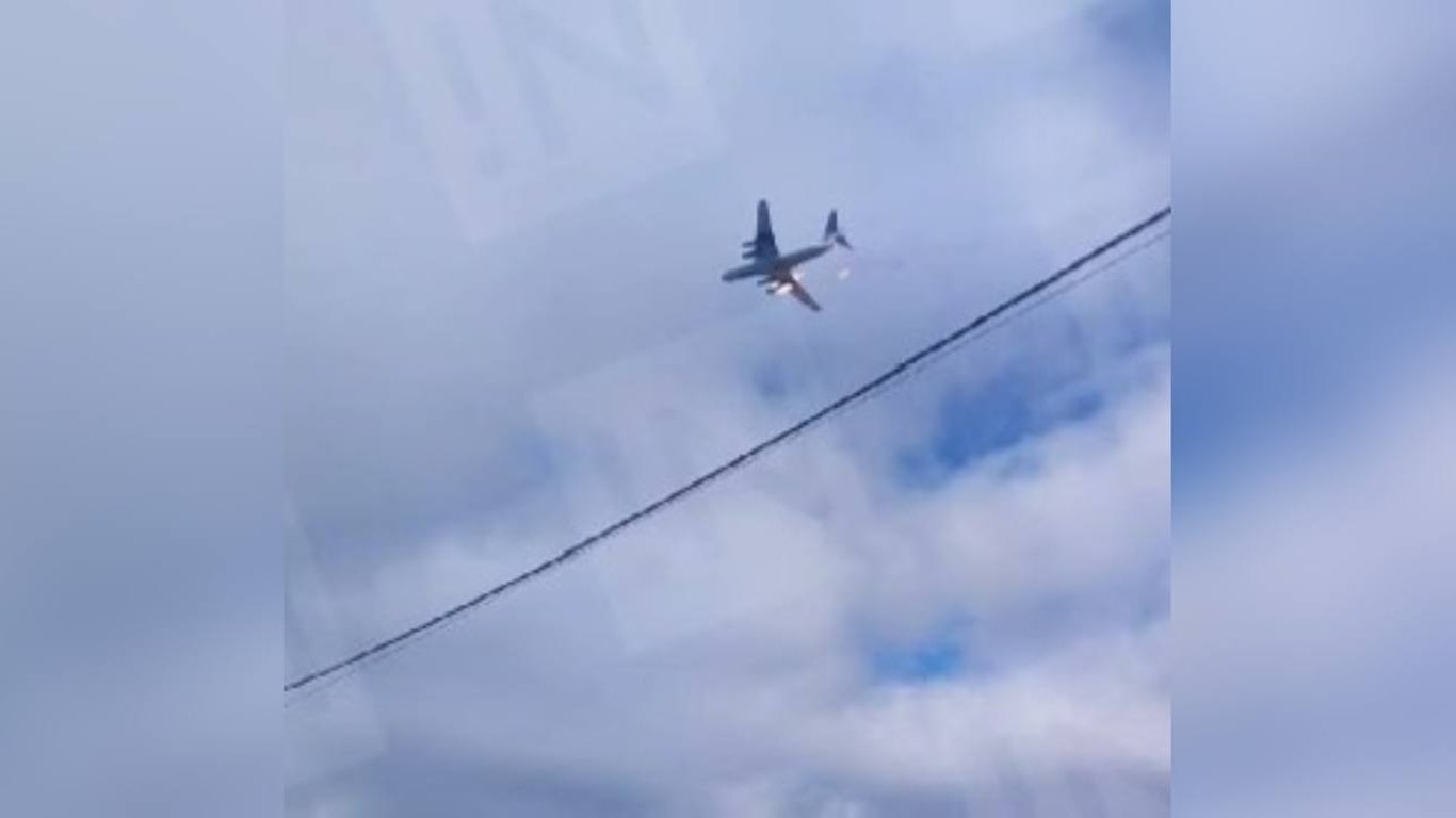 В РФ упал военный самолет Ил-76