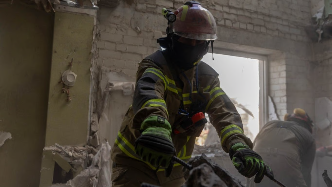 В Одесі через атаку РФ пошкоджено підприємство та судно з азербайджанцями