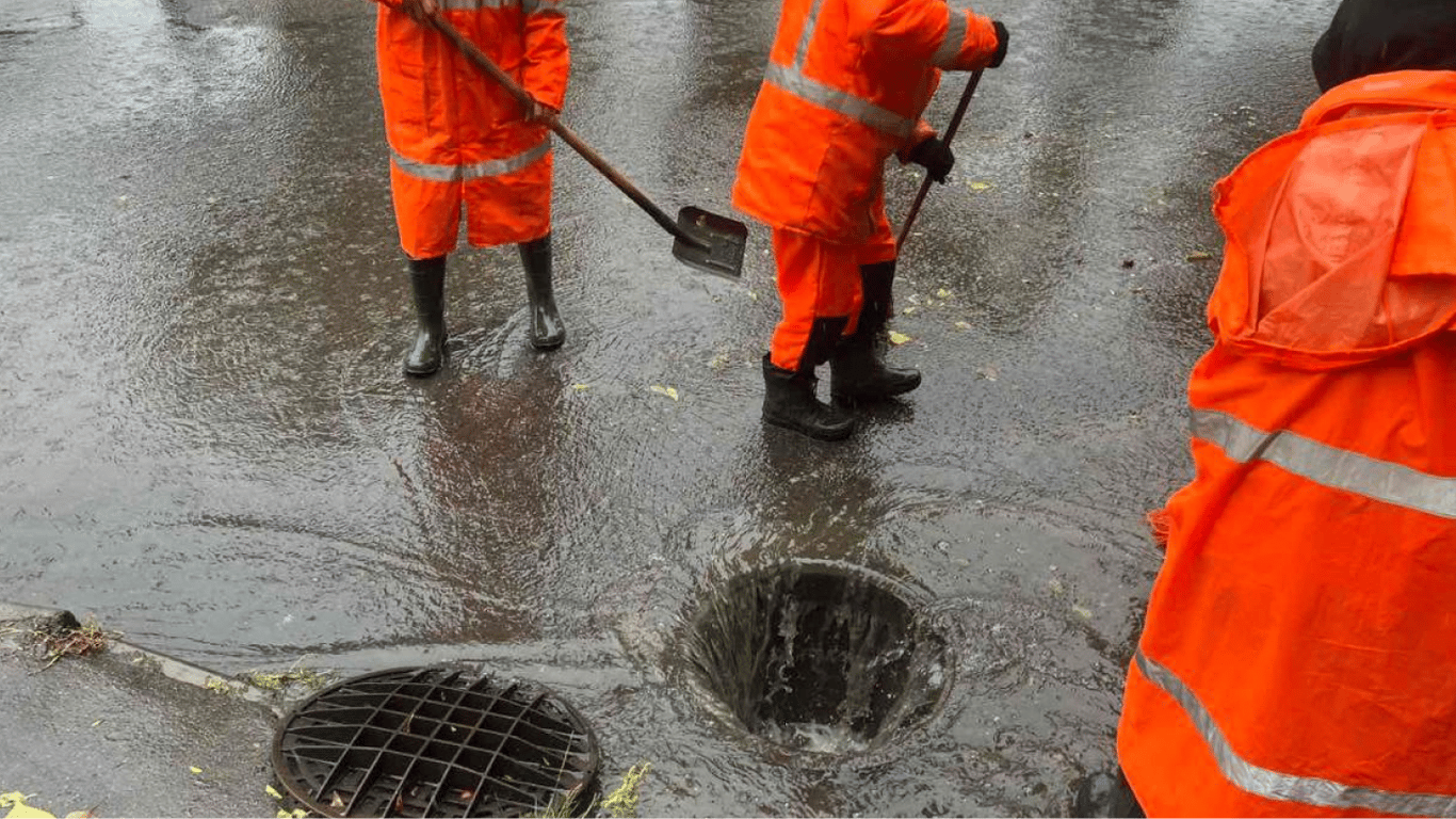 В Одесі вирує негода