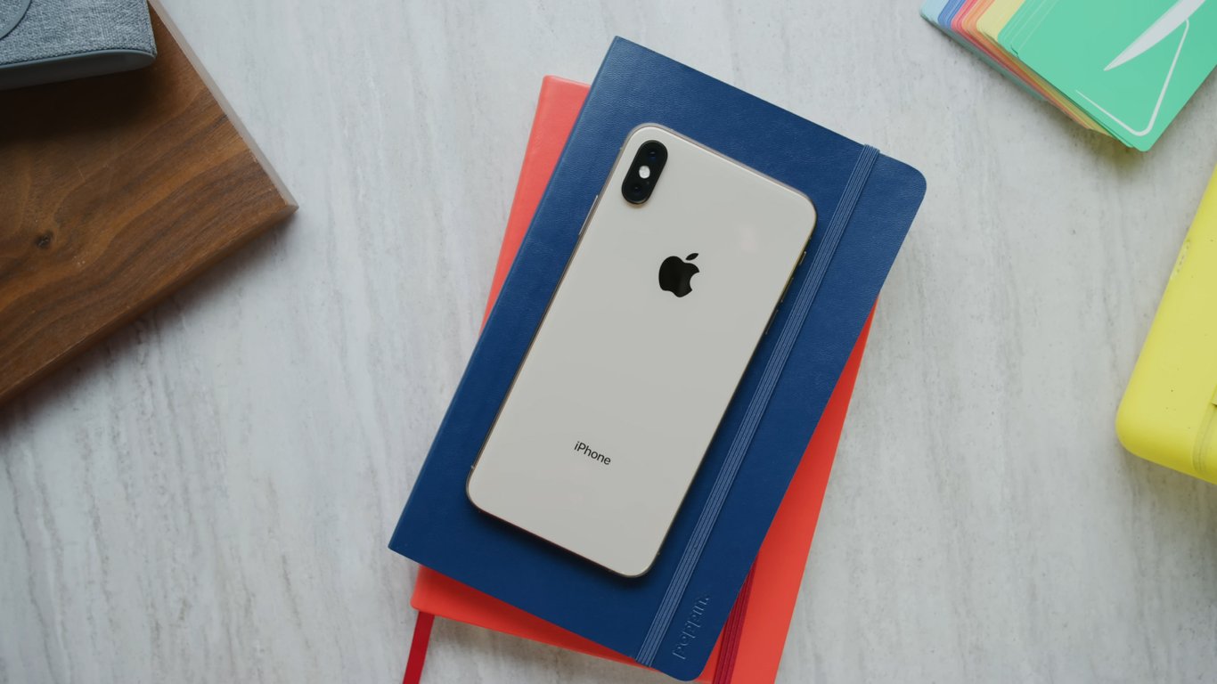 Чи варто купувати старі моделі iPhone у 2026 році: кому вони підходять