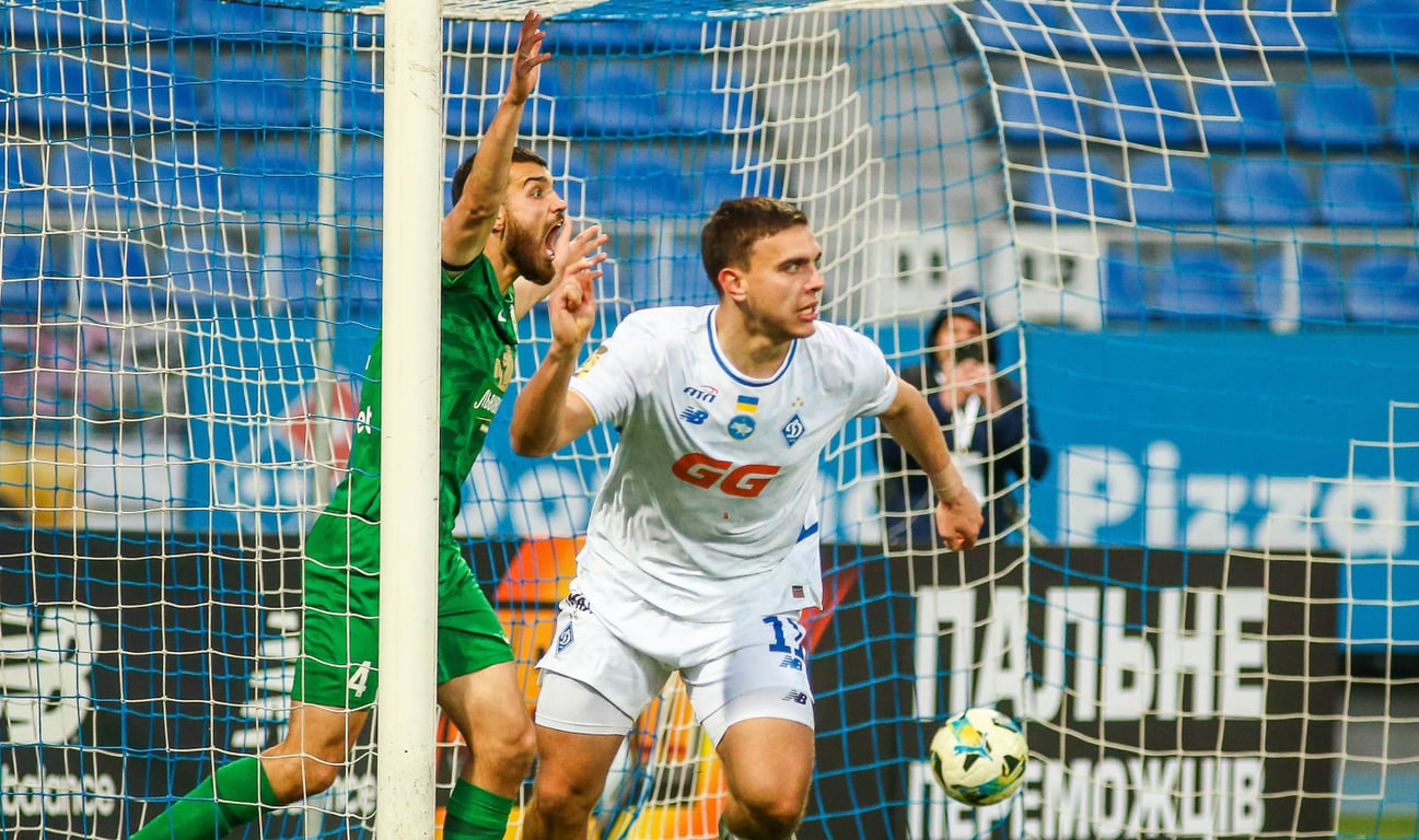 Матвей Пономаренко в матче Динамо с Карпатами 4 апреля 2026 года