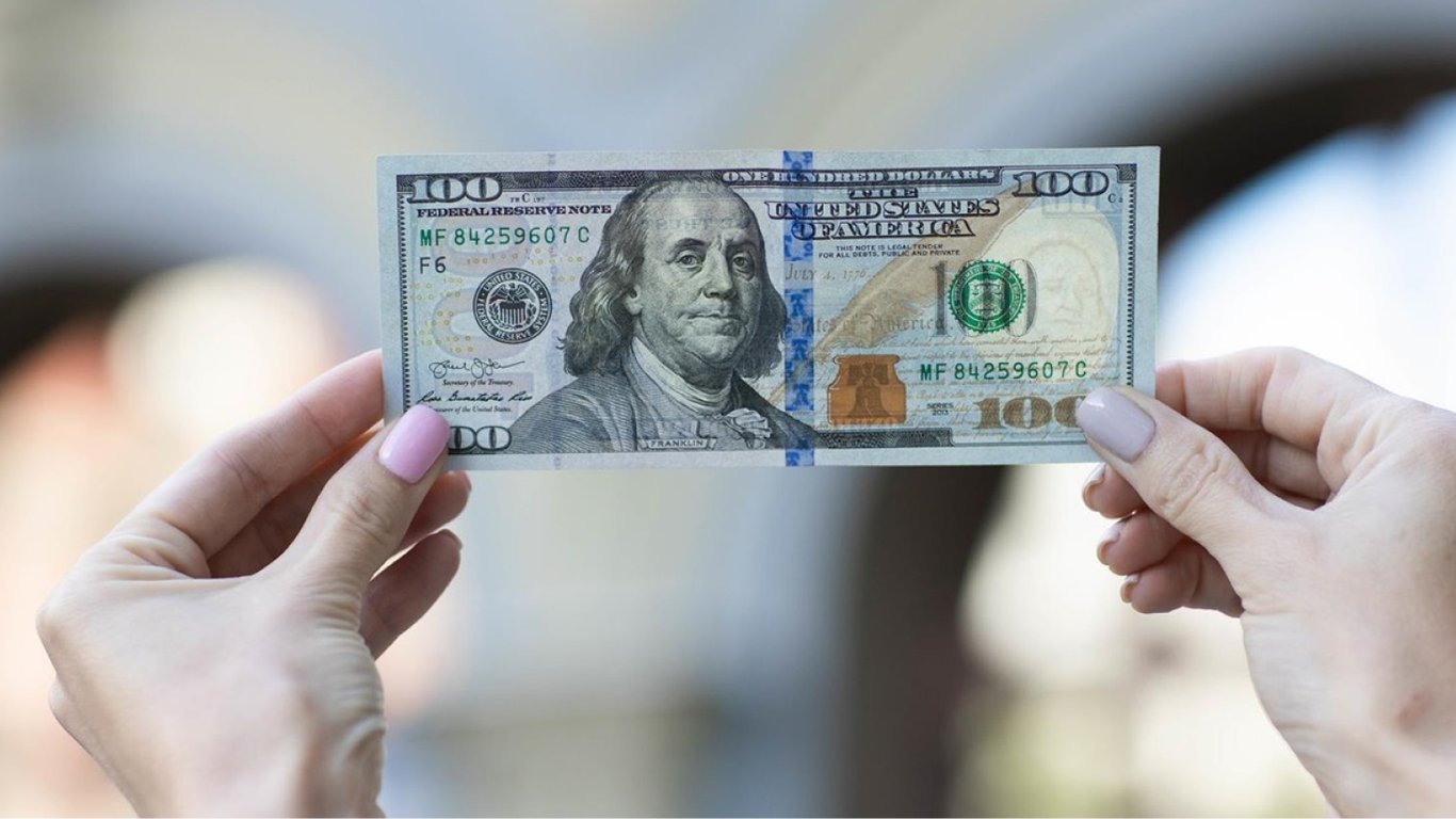 Курс доллара перед Новым годом — о чем предупреждают эксперты