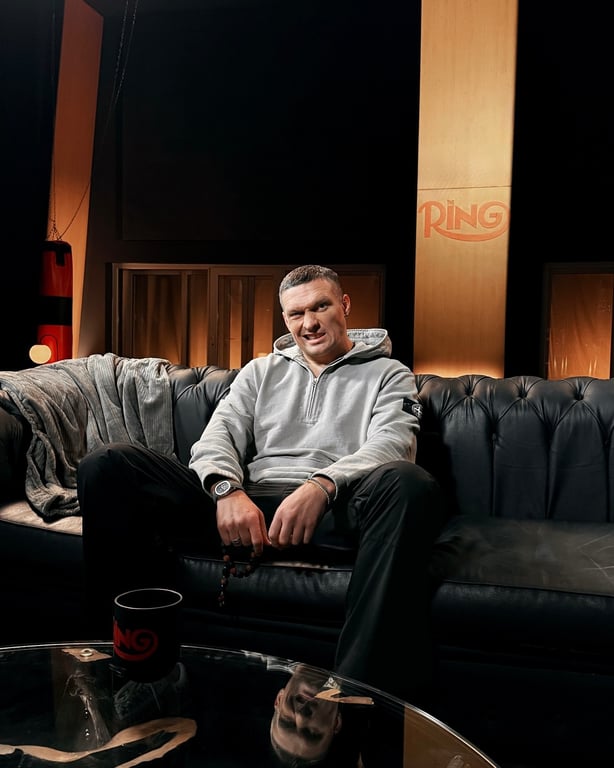 Александр Усик