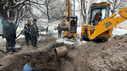 У Львові прорвало трубу — частина міста без води - 285x160