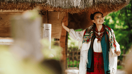 Свято 27 серпня — що повісити над вхідними дверима на щастя - 285x160